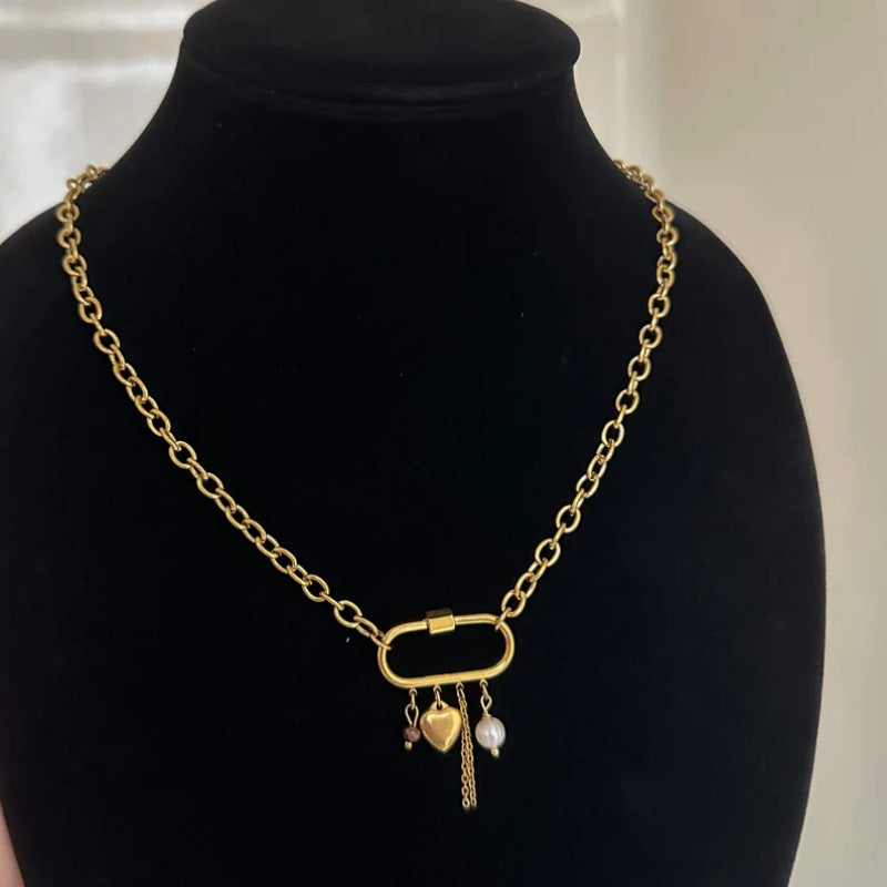 Romantic Pearl Necklace for Special Moments