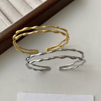 Beautiful Gold Bracelet with Unique Style