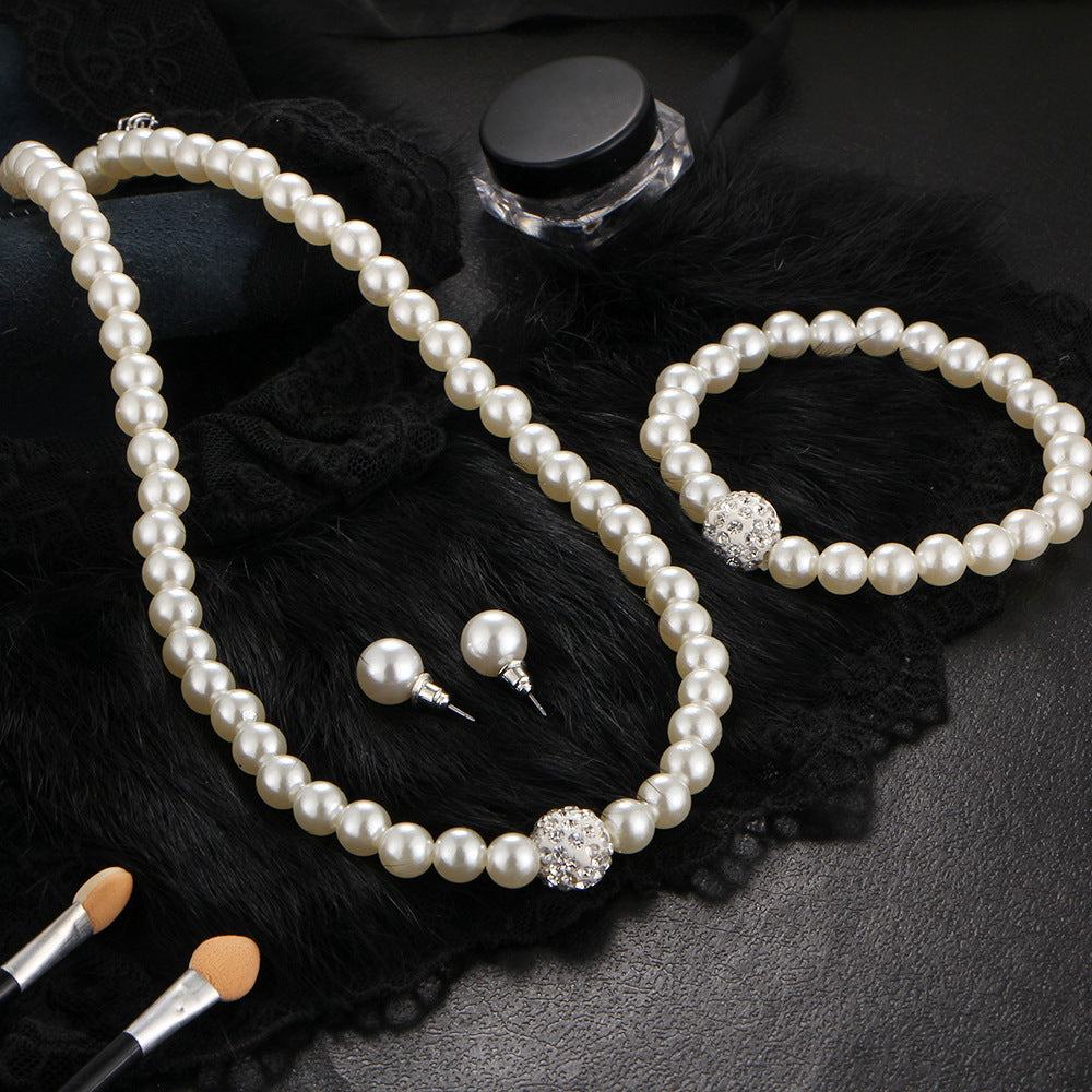 Beautiful Pearl Set with Unique Style