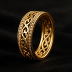Classic Gold Ring with Timeless Appeal
