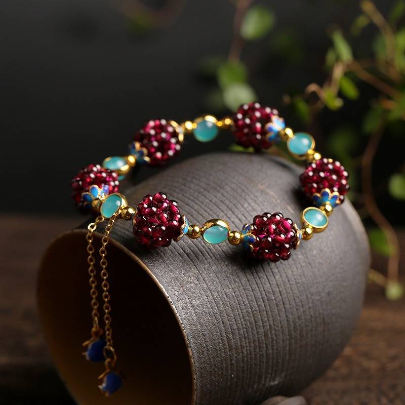 Romantic Bracelet for Special Moments