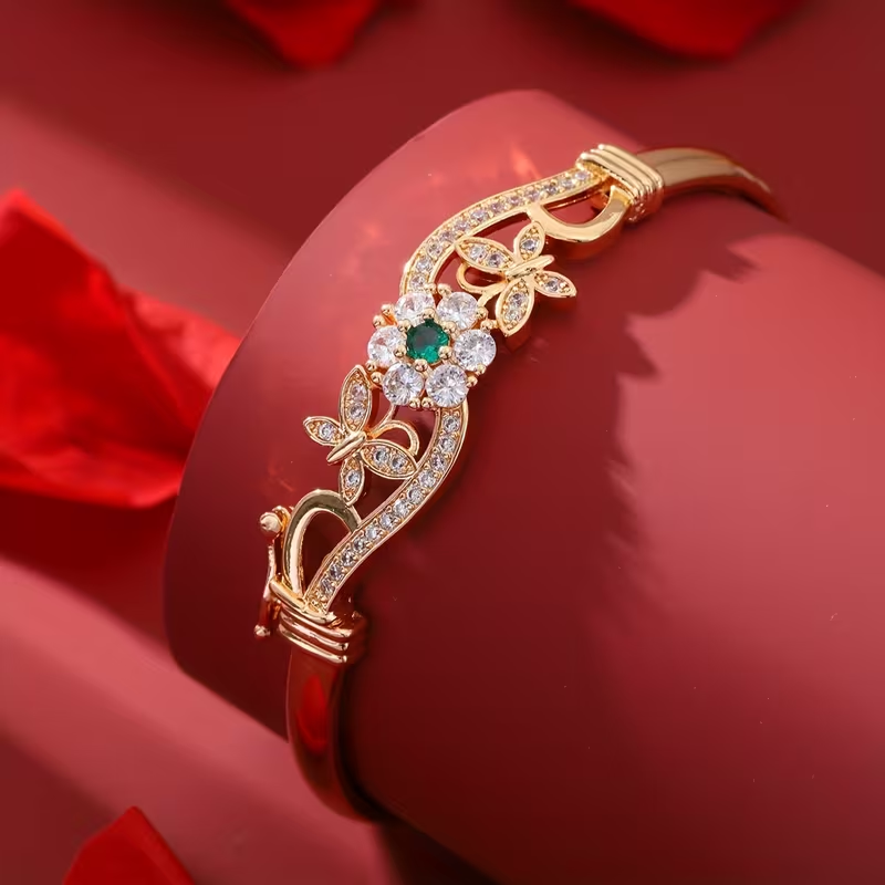 Beautiful Bracelet with Unique Style