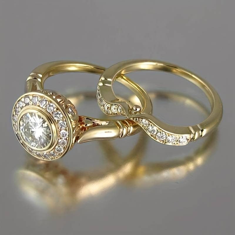 Romantic Gold Ring for Special Moments