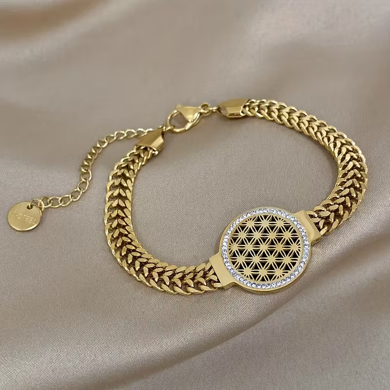 Beautiful Bracelet with Unique Style