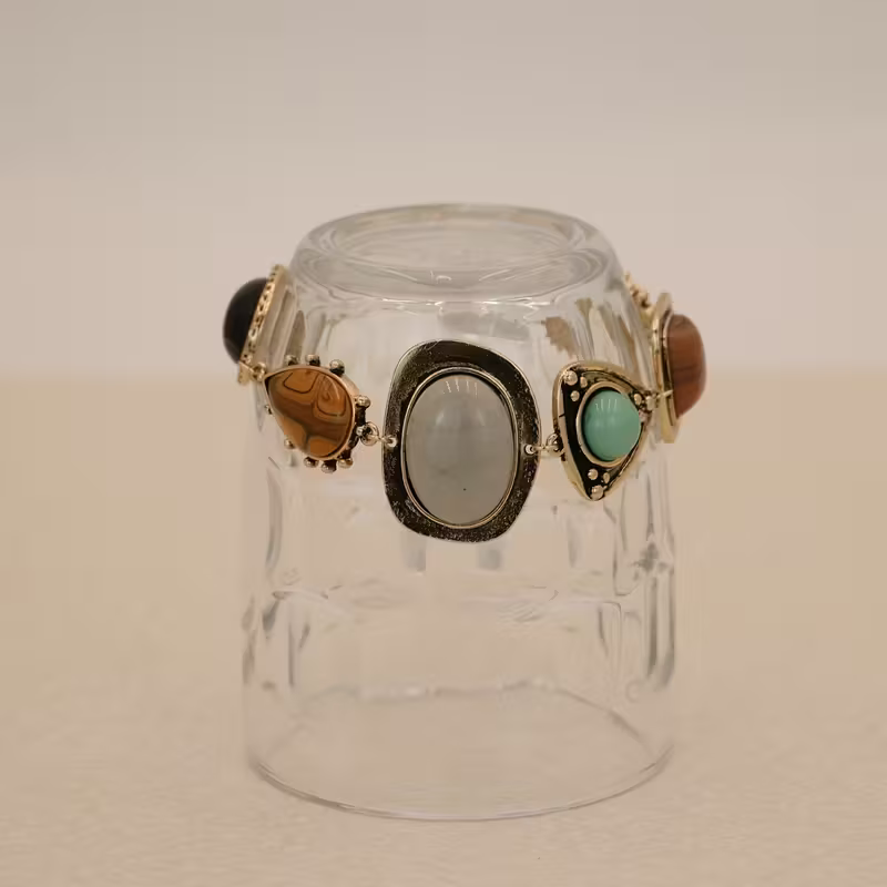 Beautiful Bracelet with Unique Style